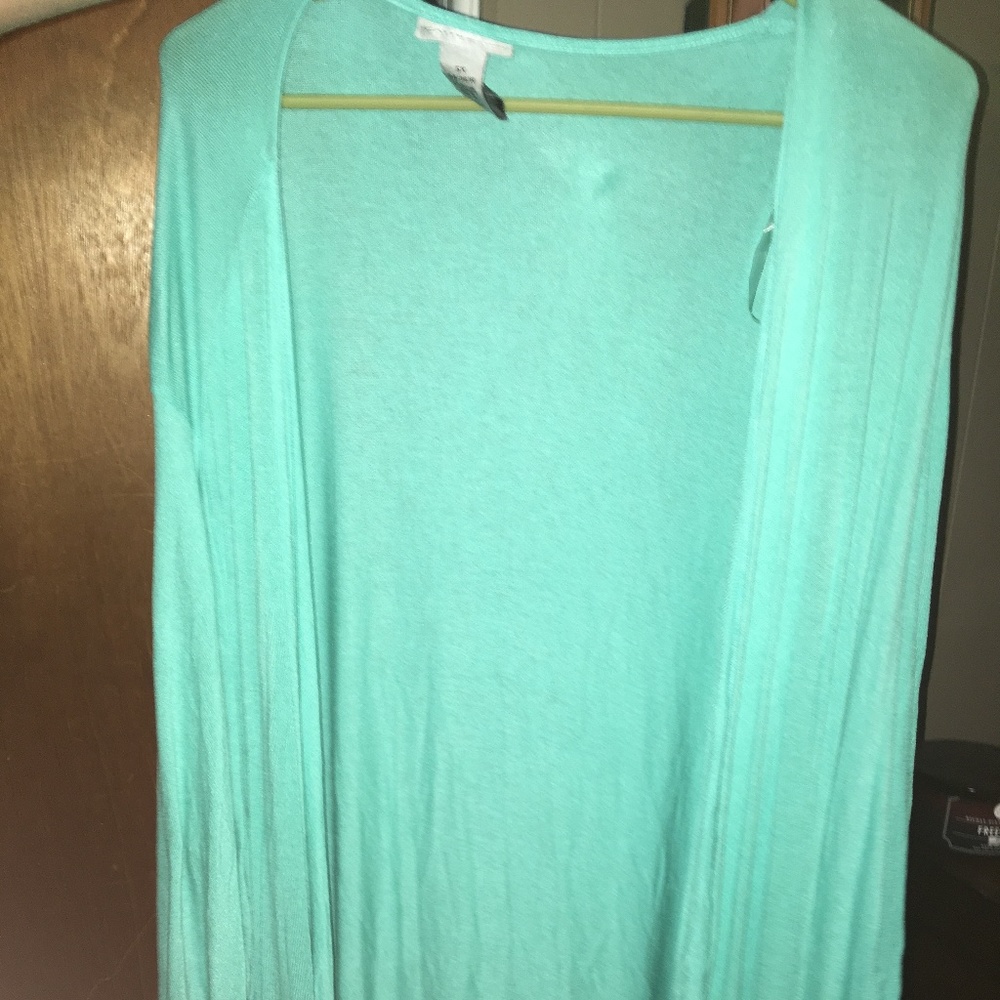 👚 Plus Cardigan 🌸*FINAL PRICE*